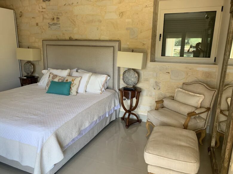 Beachfront Island Villa with Panoramic Aegean Views - Agios Isidoros, Greece