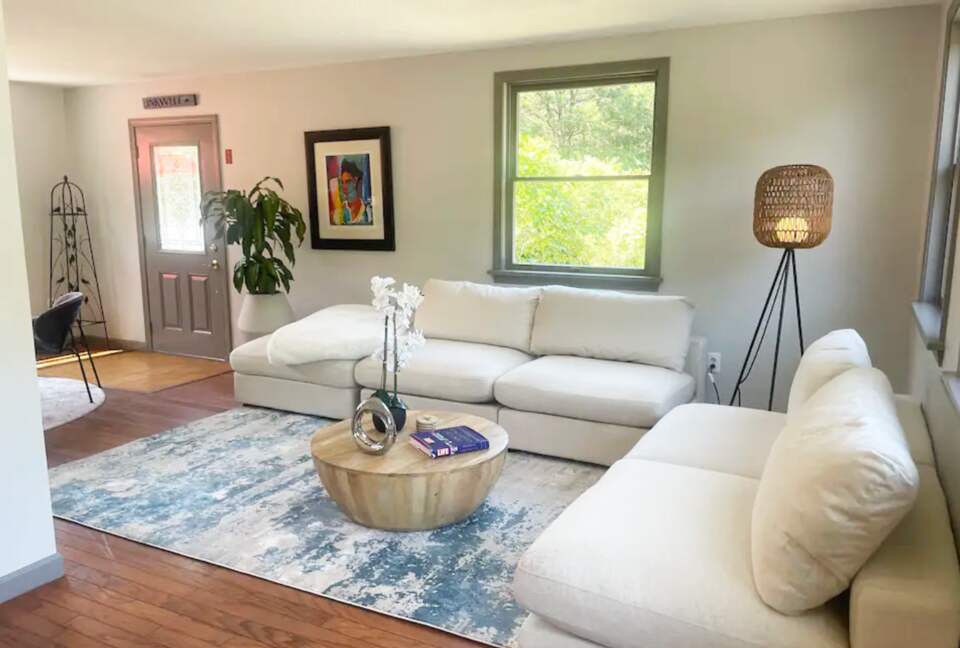 Charming Martha's Vineyard Cottage - Oak Bluffs, Massachusetts