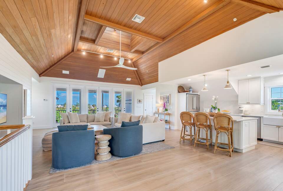 Apres Sea: Serene Island Retreat on Exclusive Useppa Island - Useppa Island, Florida