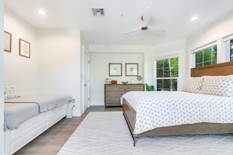 Apres Sea: Serene Island Retreat on Exclusive Useppa Island - Useppa Island, Florida