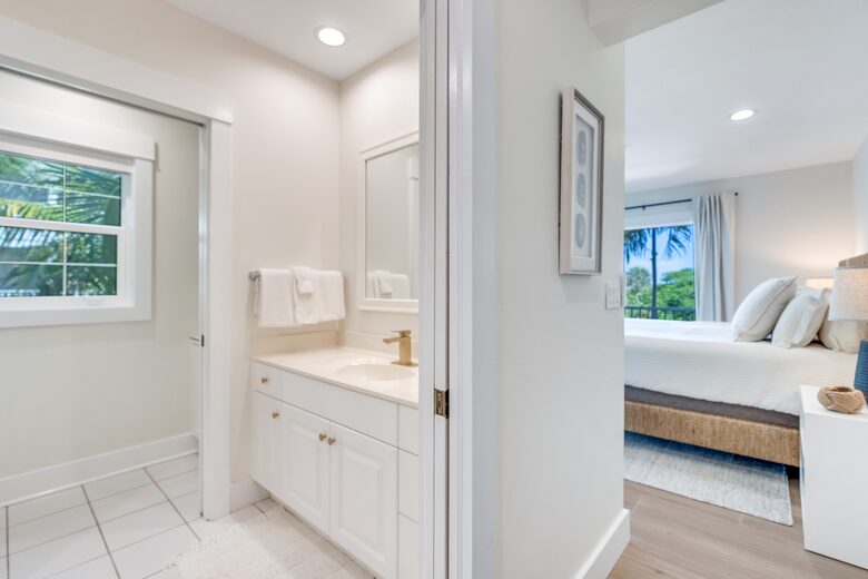 Apres Sea: Serene Island Retreat on Exclusive Useppa Island - Useppa Island, Florida