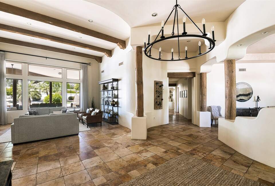 Scottsdale Estate with Pool, Spa & Sports Court +Pickleball - Paradise Valley, Arizona