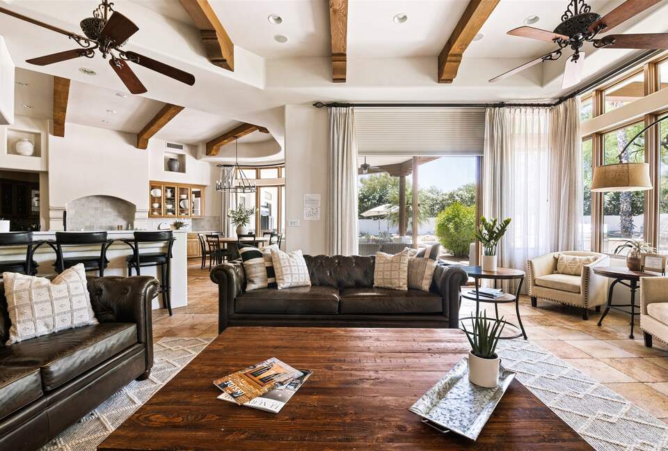 Scottsdale Estate with Pool, Spa & Sports Court +Pickleball - Paradise Valley, Arizona