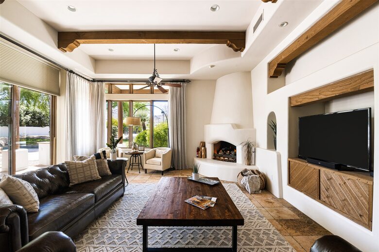 Scottsdale Estate with Pool, Spa & Sports Court +Pickleball - Paradise Valley, Arizona