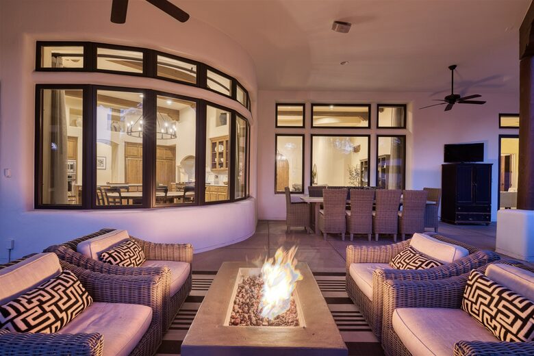 Scottsdale Estate with Pool, Spa & Sports Court +Pickleball - Paradise Valley, Arizona