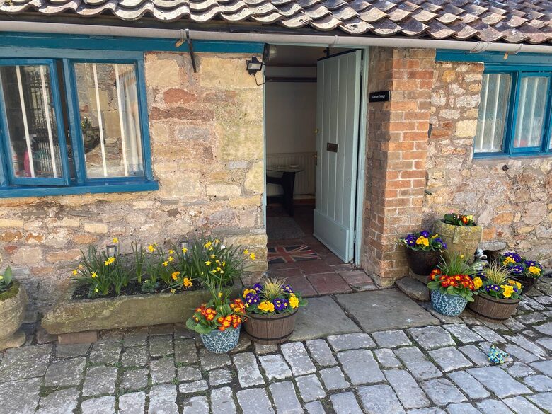 Quirky cottages on a 16th Century estate - Churchill, United Kingdom