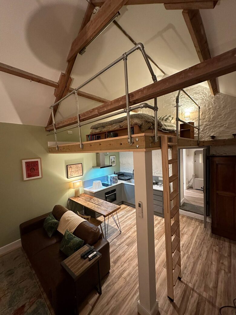 Quirky cottages on a 16th Century estate - Churchill, United Kingdom
