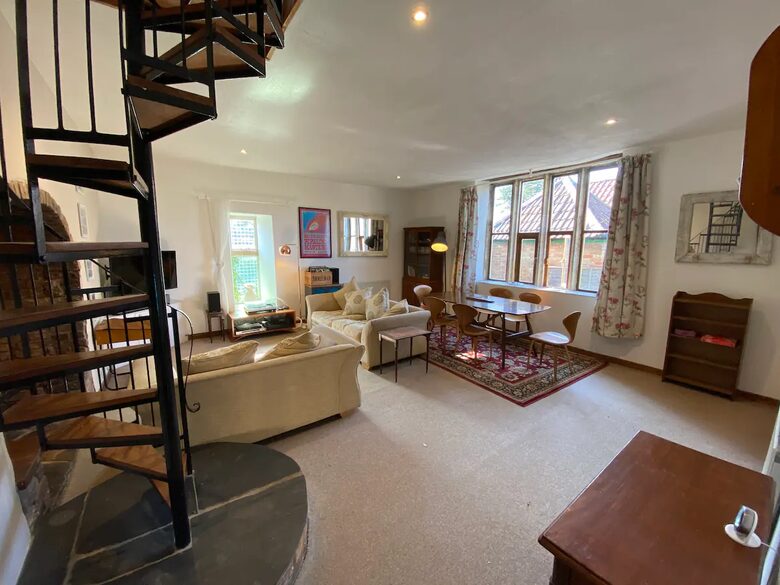 Quirky cottages on a 16th Century estate - Churchill, United Kingdom