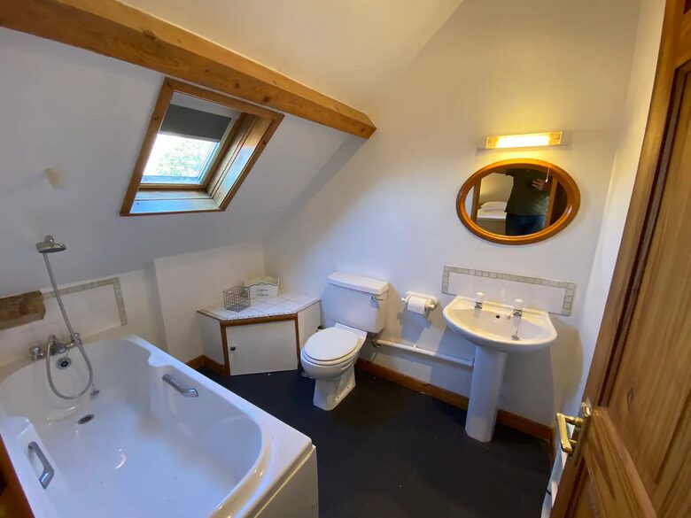 Quirky cottages on a 16th Century estate - Churchill, United Kingdom