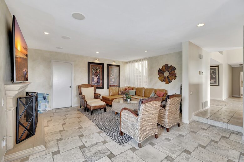 Family room w/fireplace.
