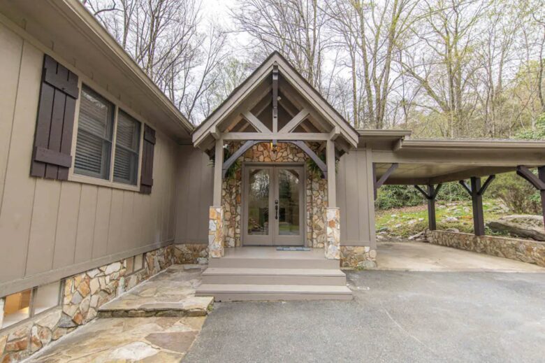 River Falls Lodge - Banner Elk, North Carolina