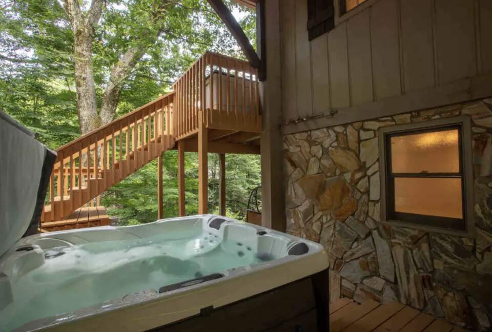 River Falls Lodge - Banner Elk, North Carolina