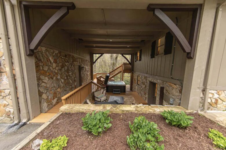 River Falls Lodge - Banner Elk, North Carolina