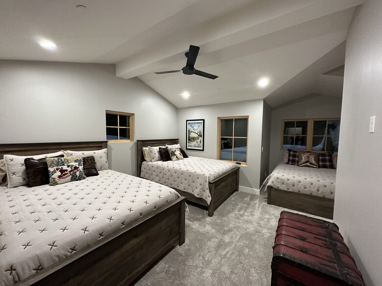 Pineland Getaway - Tahoe City, California