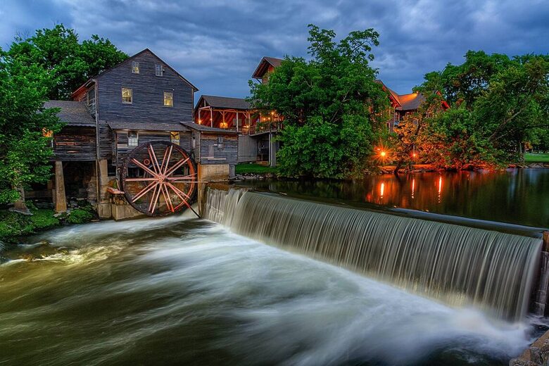 Mystic Moonlight - Sevierville, Tennessee