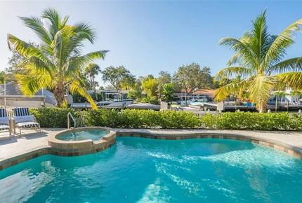 Waterfront Siesta Key Prime Location - Siesta Key, Florida