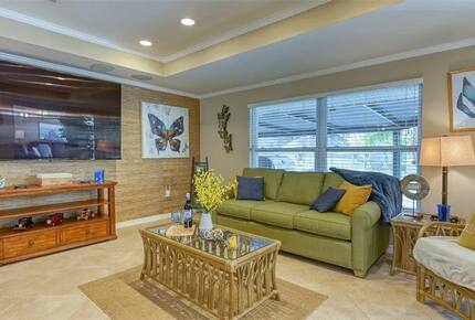 Waterfront Siesta Key Prime Location - Siesta Key, Florida