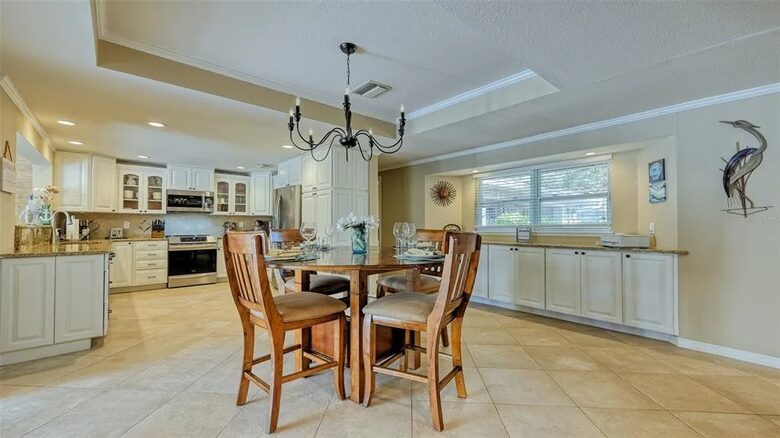 Waterfront Siesta Key Prime Location - Siesta Key, Florida