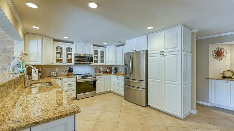 Waterfront Siesta Key Prime Location - Siesta Key, Florida
