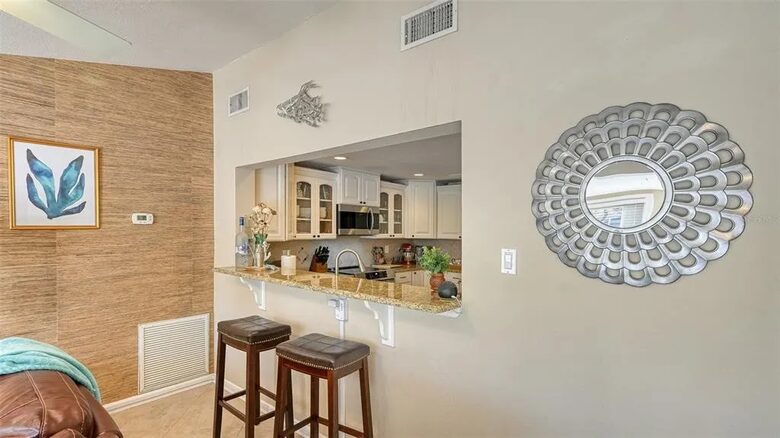 Waterfront Siesta Key Prime Location - Siesta Key, Florida