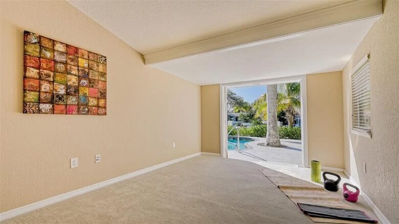Waterfront Siesta Key Prime Location - Siesta Key, Florida