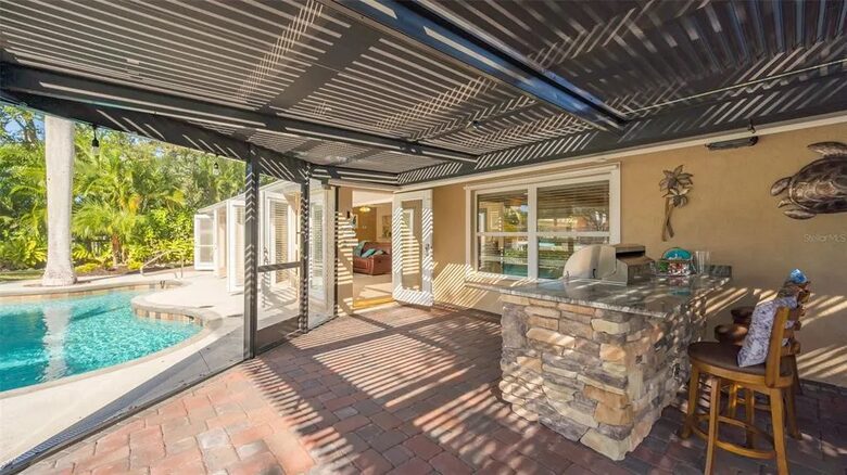 Waterfront Siesta Key Prime Location - Siesta Key, Florida