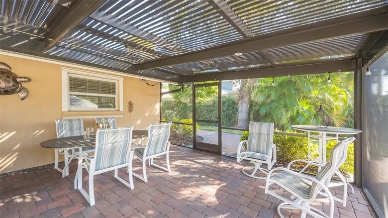 Waterfront Siesta Key Prime Location - Siesta Key, Florida