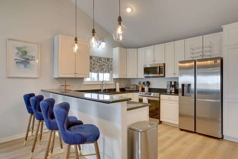 Luxury Beach Retreat | Short Walk to Sand - Galveston, Texas