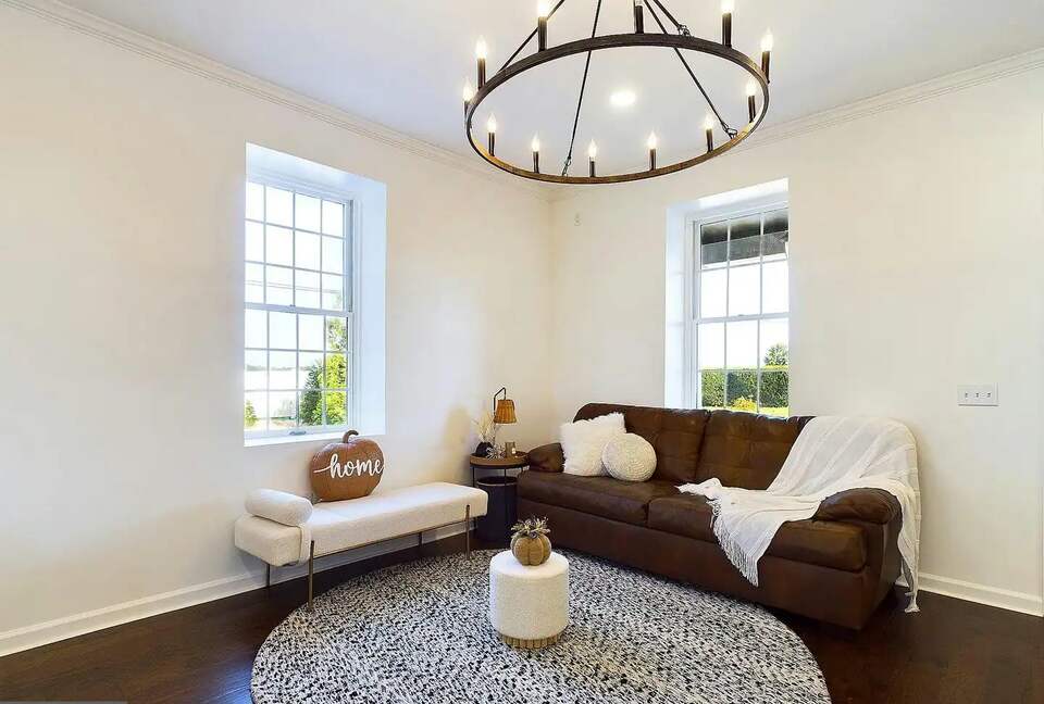 Luxury Farmhouse on Windmere Farm - Mechanicsburg, Pennsylvania