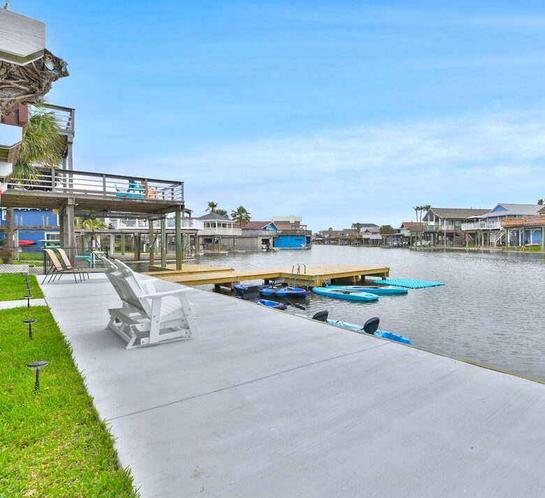 Coastal Haven: Relaxation and Adventure in Jamaica Beach - Jamaica Beach, Texas