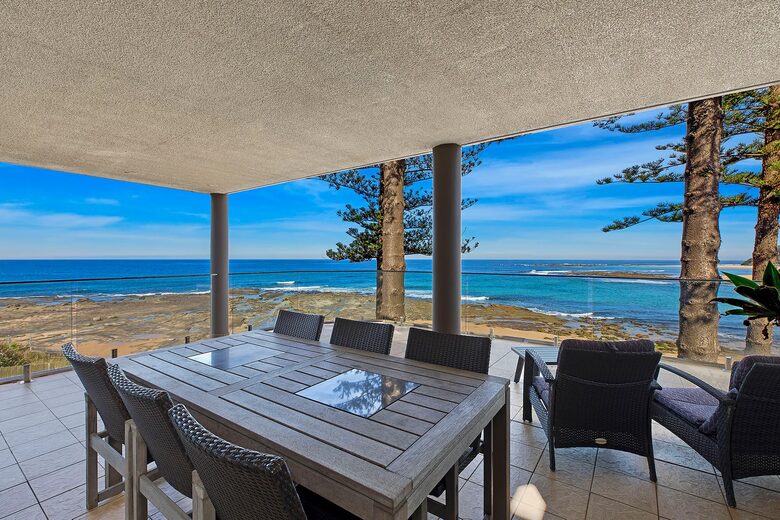 Ocean Pines Apartment - Blue Bay, Australia