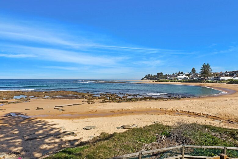 Ocean Pines Apartment - Blue Bay, Australia
