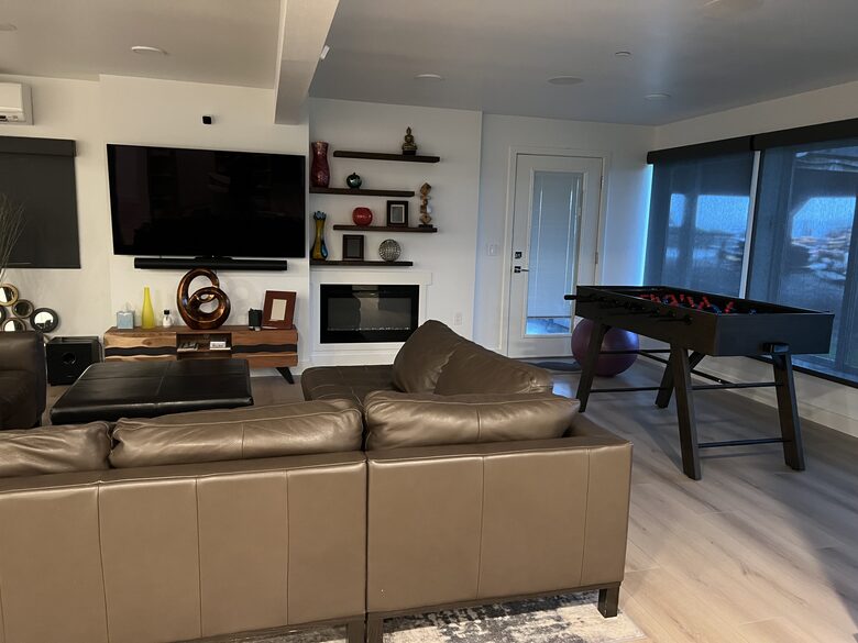 High Bluff Waterfront Contemporary Home in Gig Harbor - Gig Harbor, Washington