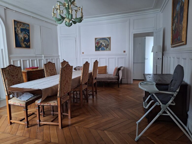 Aristocratic Abode in Versailles - Versailles, France