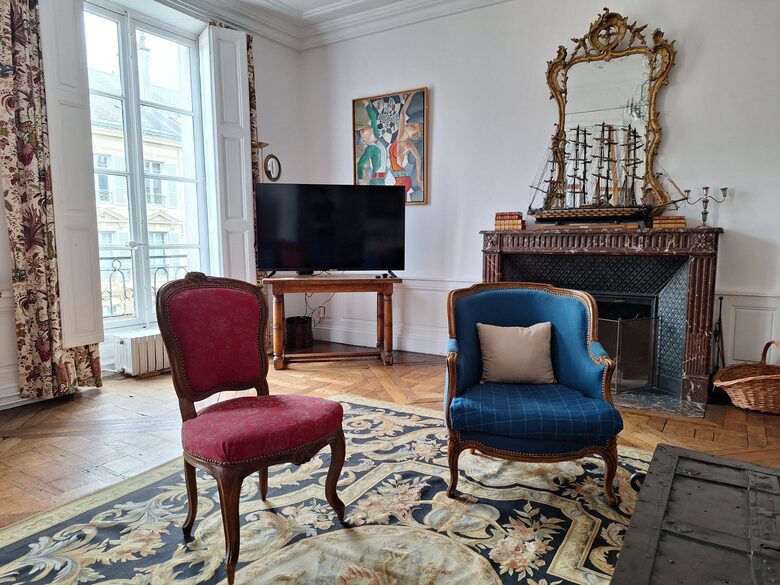 Aristocratic Abode in Versailles - Versailles, France