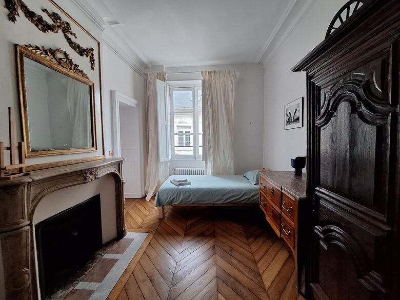 Aristocratic Abode in Versailles - Versailles, France