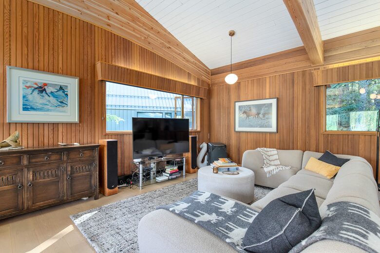 Summer Place Hideaway - Whistler, Canada