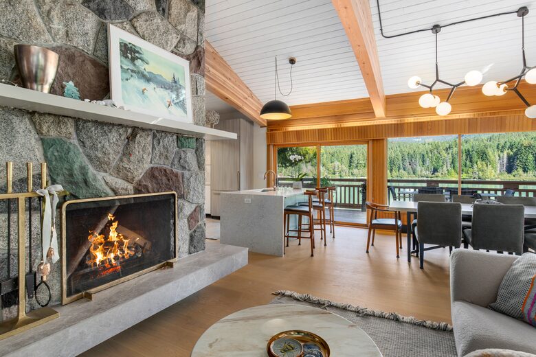 Summer Place Hideaway - Whistler, Canada