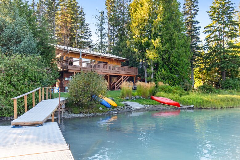 Summer Place Hideaway - Whistler, Canada