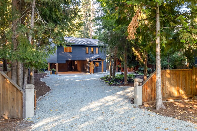 Summer Place Hideaway - Whistler, Canada