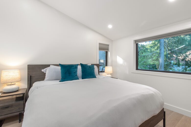 Summer Place Carriage House - Whistler, Canada