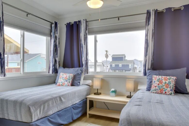 Luxury Beach Retreat | Short Walk to Sand - Galveston, Texas