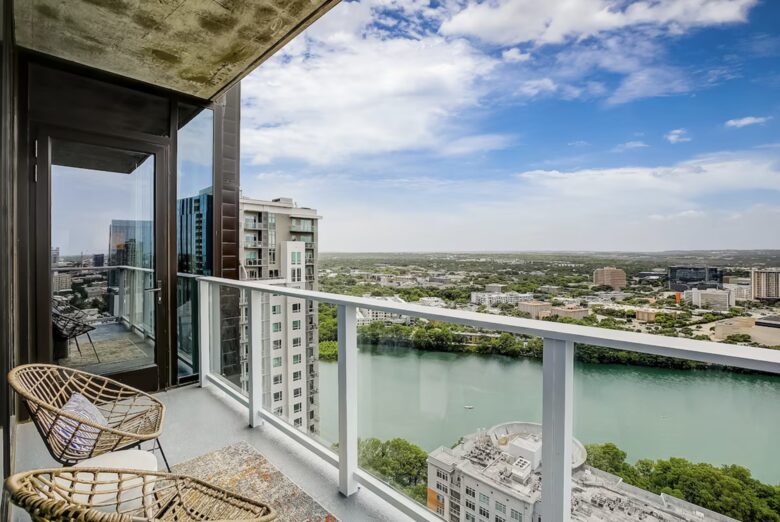 Natiivo - panoramic summit - best view in Texas - Austin, Texas