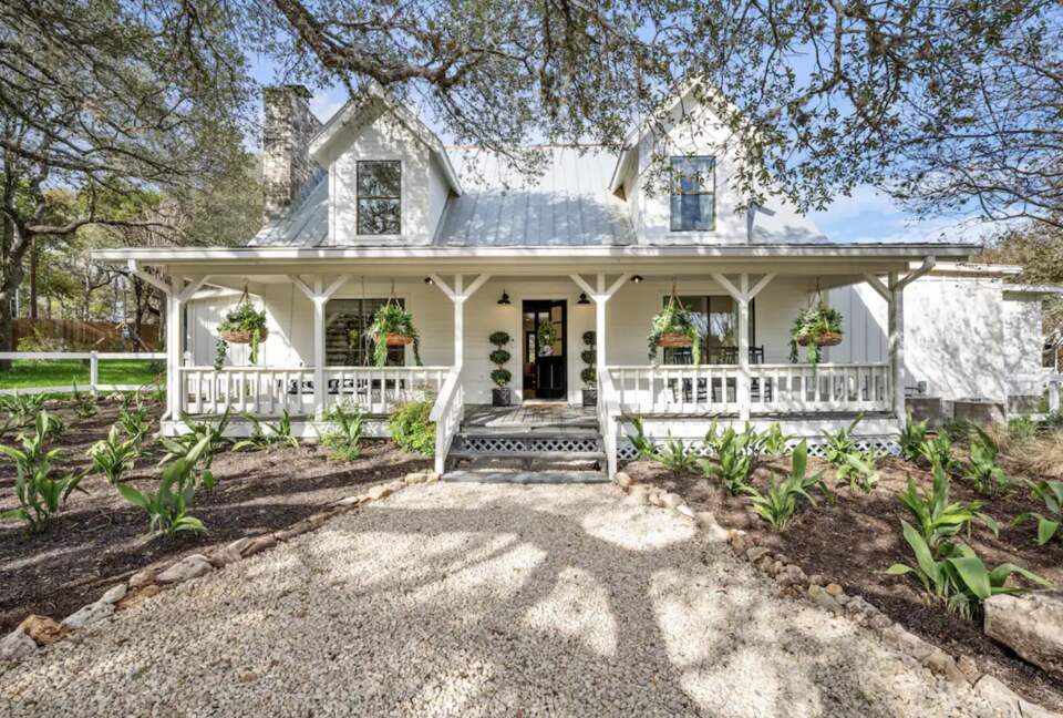 Luxury Hill Country Estate - New Braunfels, Texas