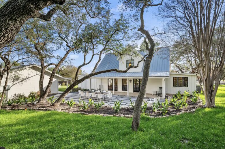Luxury Hill Country Estate - New Braunfels, Texas