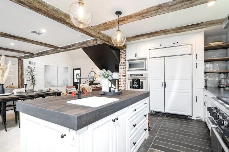 Luxury Hill Country Estate - New Braunfels, Texas