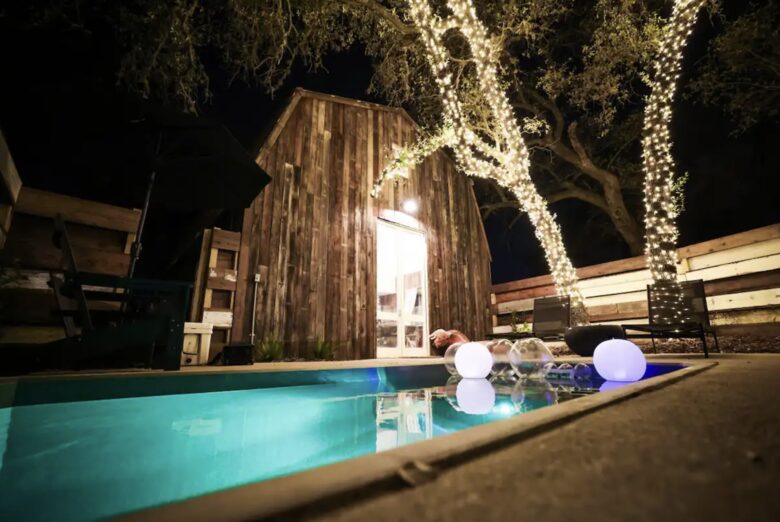 Barn Cottage - New Braunfels, Texas
