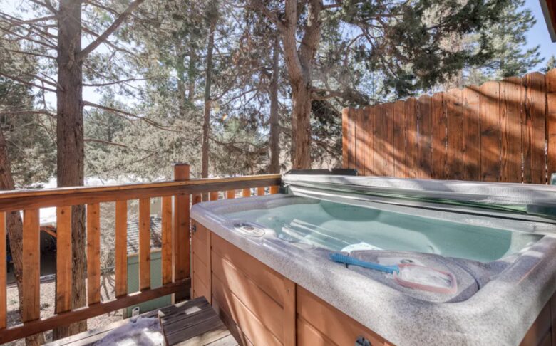 Modern Big Bear Lake Cabin - Big Bear Lake, California