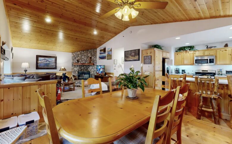 Modern Big Bear Lake Cabin - Big Bear Lake, California