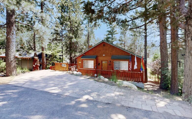 Modern Big Bear Lake Cabin - Big Bear Lake, California